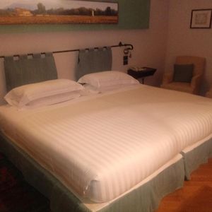 Camera standard con letto king size